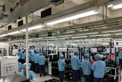 互聯網品牌扎堆線下渠道，卻為何還是干不過OPPO？